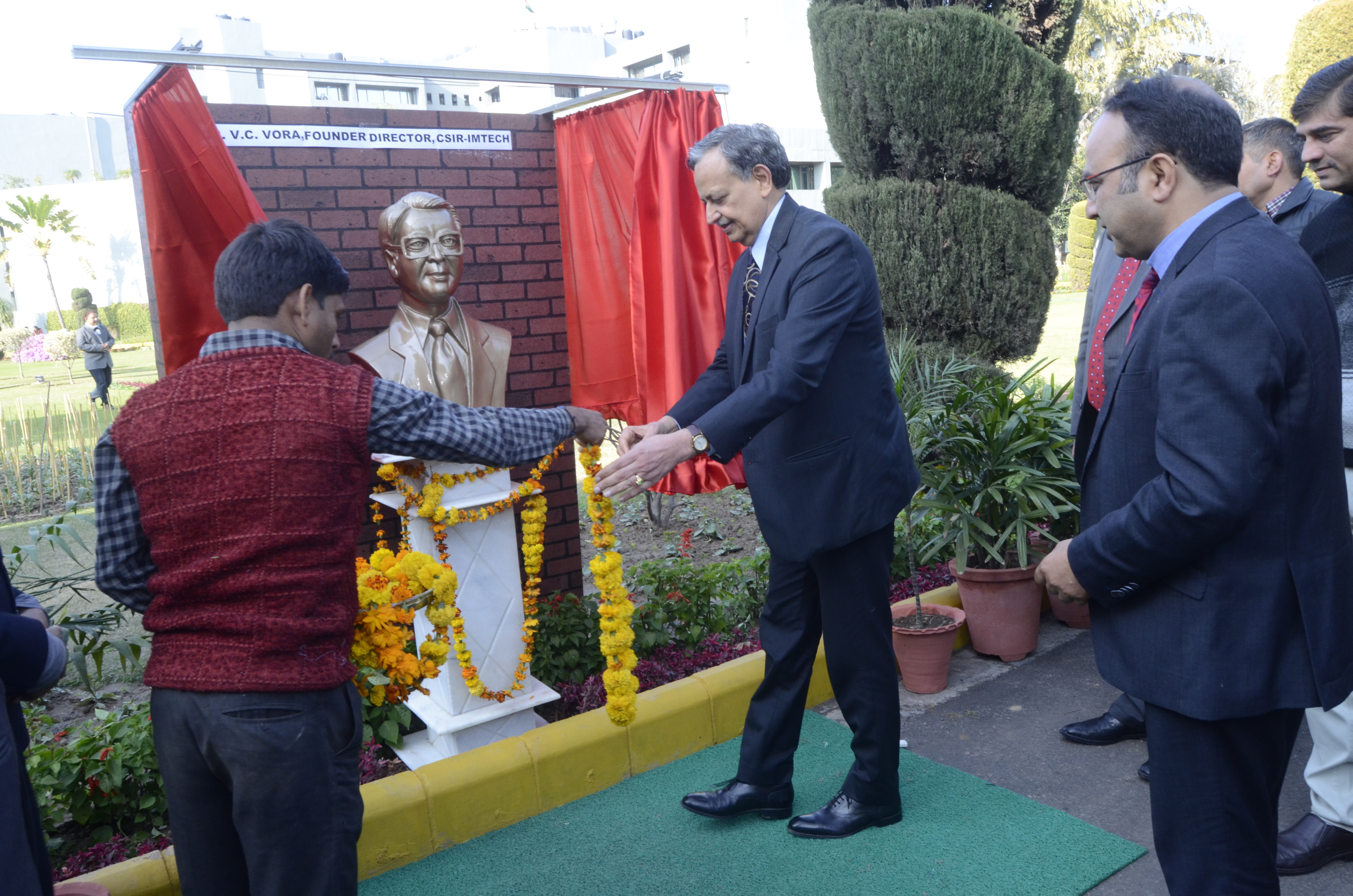 Inauguration of bust of IMTech Founder Director Dr V.C. Vora